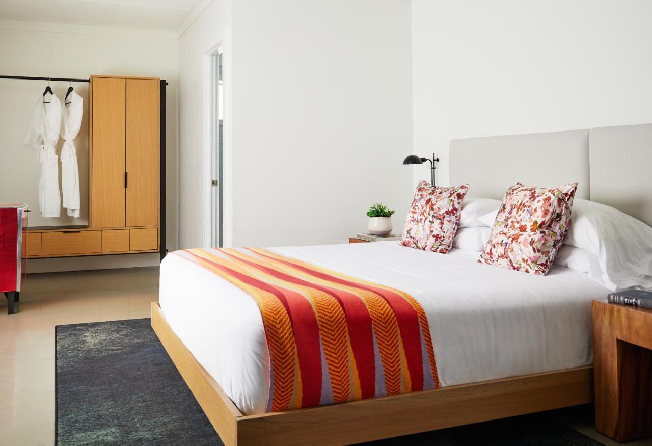 Bluebird Spa City Motor Lodge Saratoga Springs Bagian luar foto